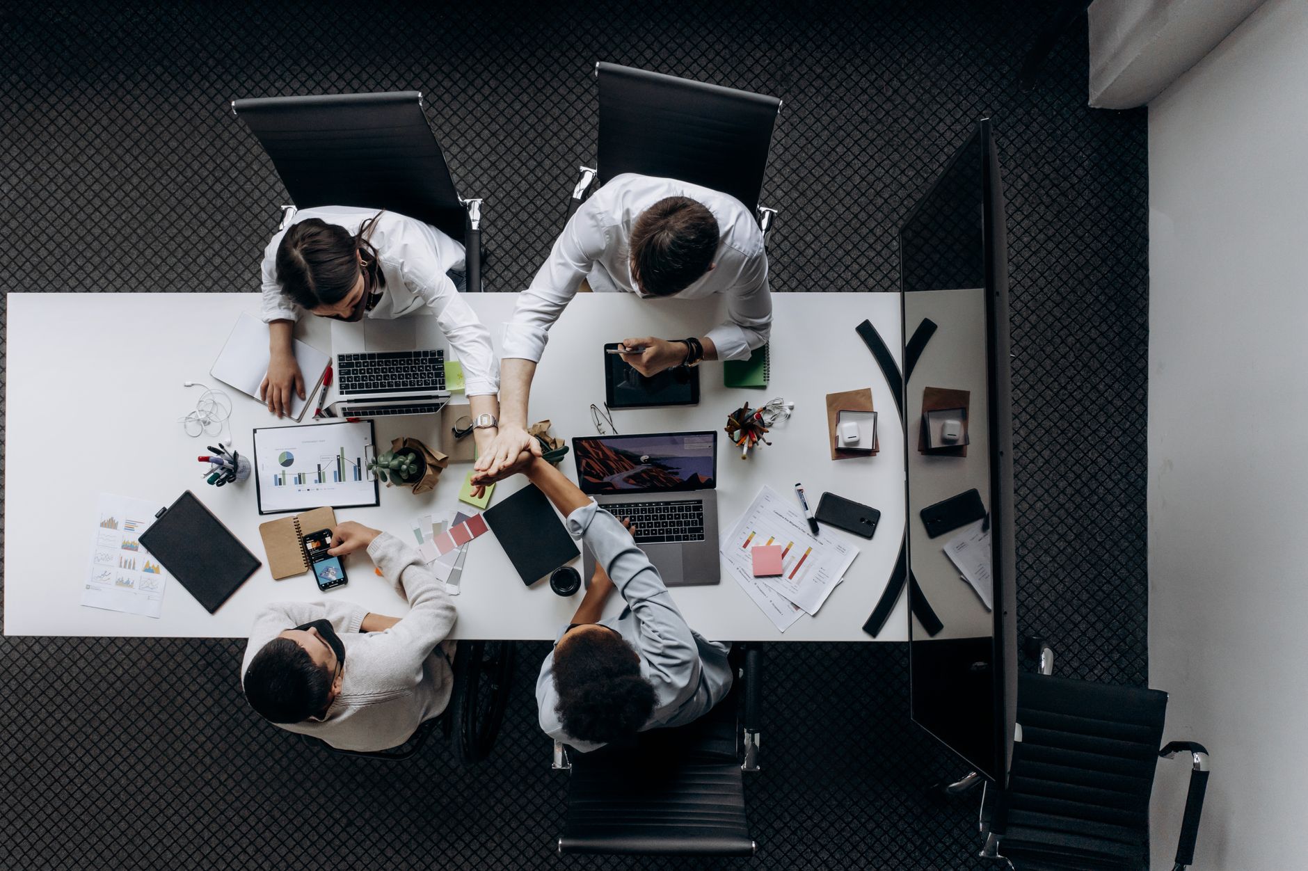 Dati societari e marketing B2B: come costruire liste commerciali più affidabili