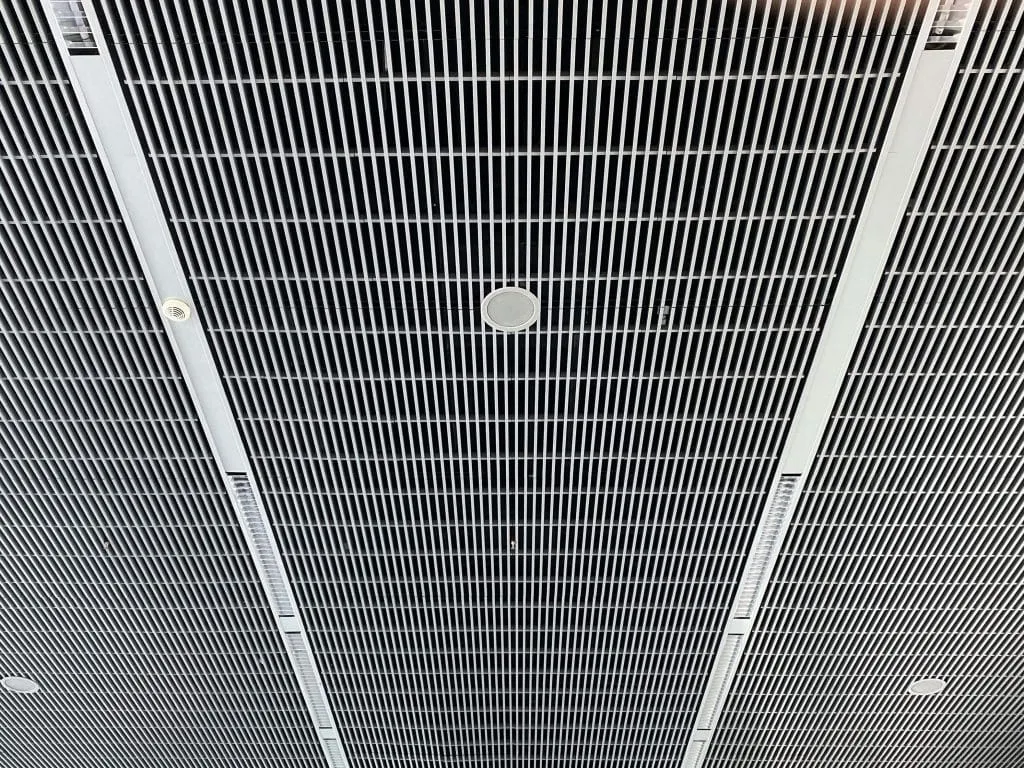 Nuove tecnologie nell’industria: filtrazione dell’aria, consumo energetico e gestione delle emissioni